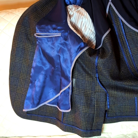Cole Haan Men's Wool/Polyester Green/Blue Checked Blazer Size 44S. - Picture 4 of 9